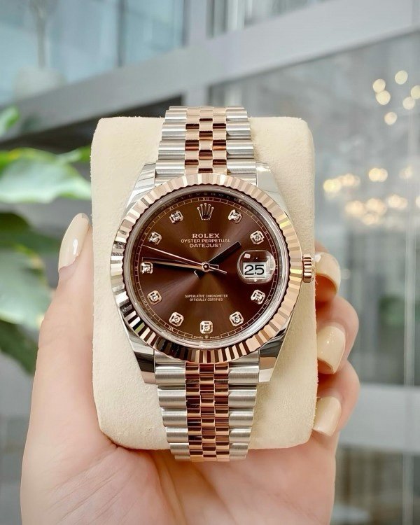ROLEX DATEJUST DATE AUTOMATIC NEW PRIMIUM EDITION