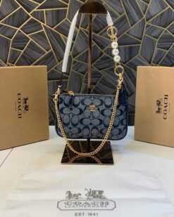 Coach_Classy_Flowe_Patch_Sling_Bag