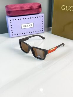 Gucci brown 5105