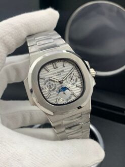 PATEK_PHILIPPE CALENDAR NAUTILUS AUTOMATIC