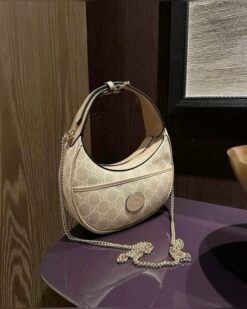 Gucci half moon hobo bagwith og box and bill